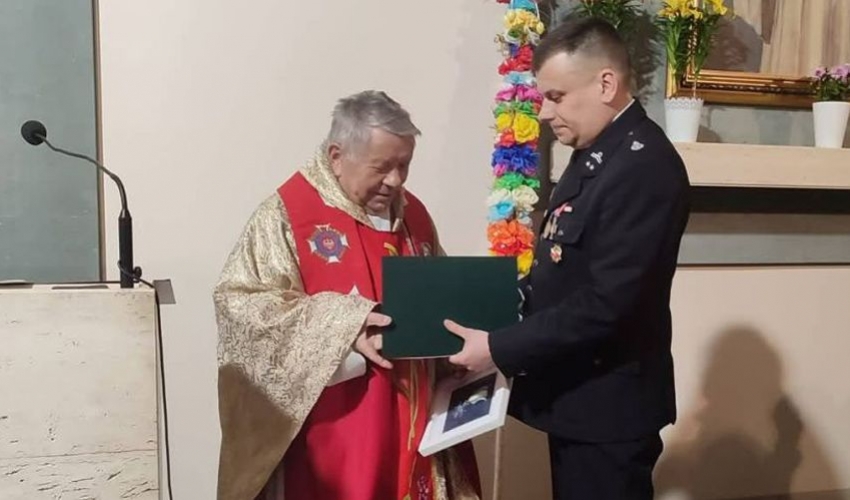 Strażacy OSP w Sowinie k/o Kołaczyc pow. Jasło- pamiętają  o Św. Janie Pawle II